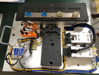 �z�y�O�乤�b